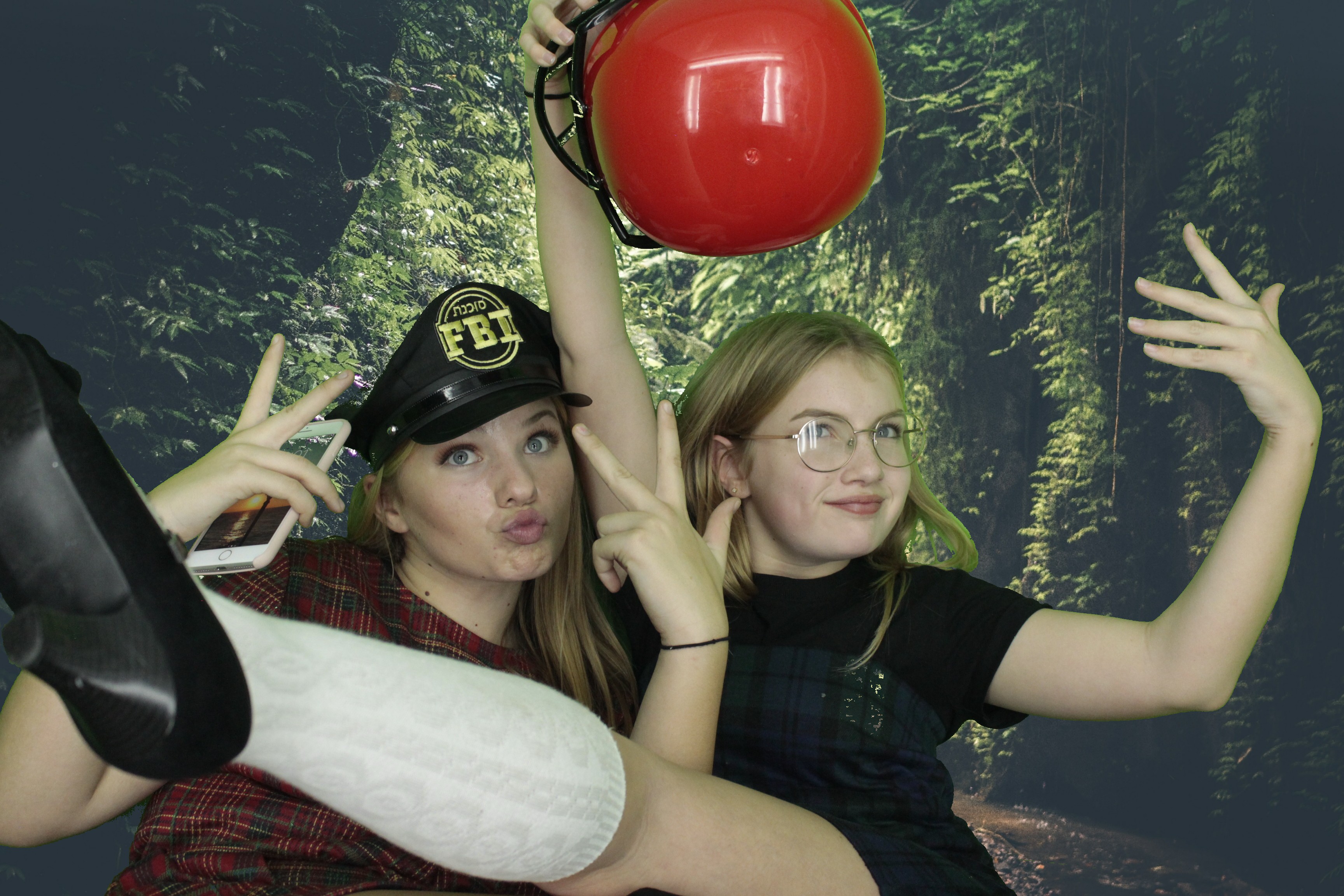 Sams 30th Netflix Party | View more photos from the event at gallery.myphotoboothexperience.co.uk/u/MyPhotoBoothExperienceLtd/Sams-30th-Netflix-Party